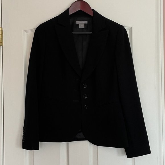 Ann Taylor Black Business to Evening Suit - Picture 2 of 7